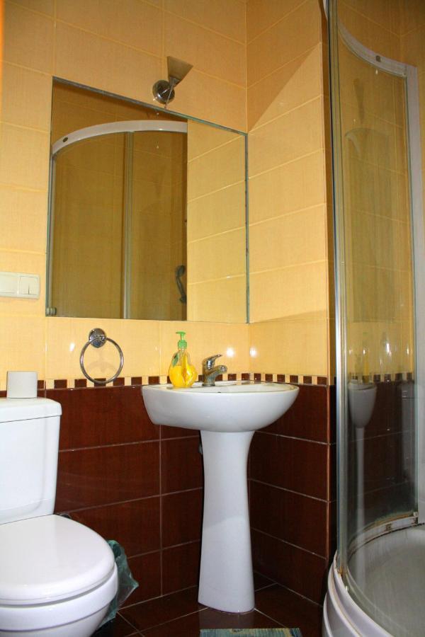 Комната Гостиничного Типа, Алчевских 24 Kharkiv Eksteriør bilde